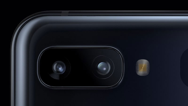 Camera sau với độ phân giải cao